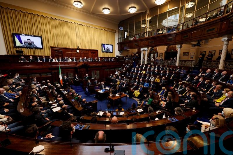 'His country is going through hell' - TDs refusing to clap for Zelensky speech criticised