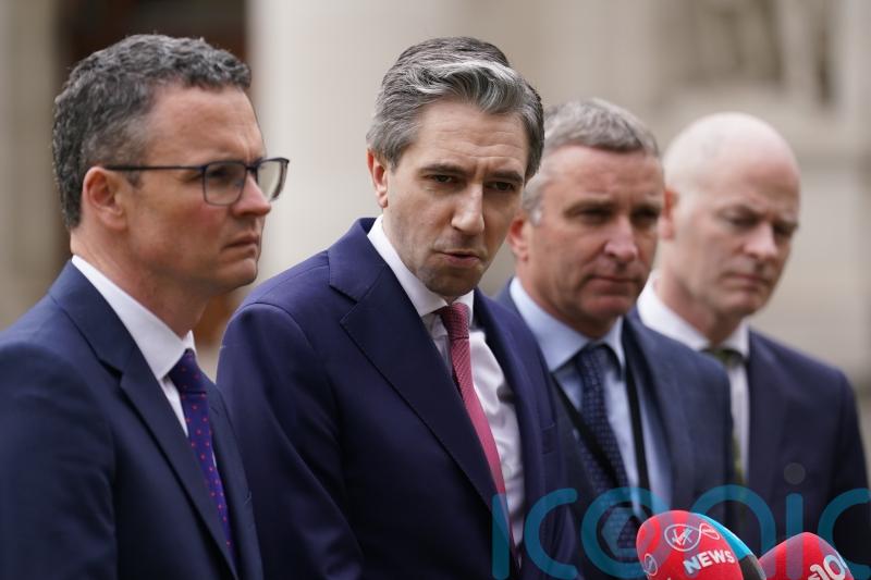 Simon Harris defends Helen McEntee&rsquo;s work on &lsquo;demanding&rsquo; immigration issues