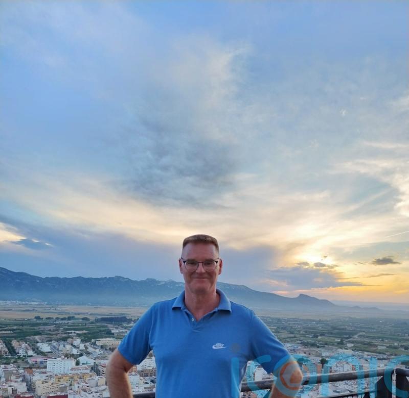 ‘We’re surrounded by water’: Expat teacher outside Valencia unable to leave town