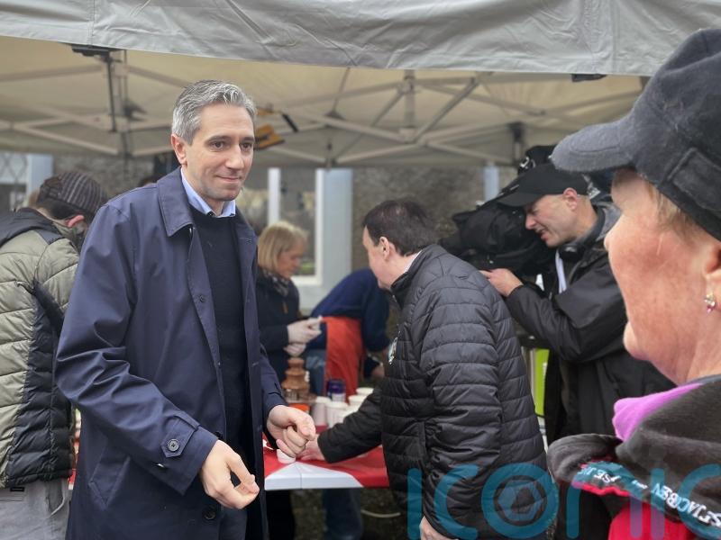 ‘I’m human, I make mistakes,’ Simon Harris says after encounter with Cork carer