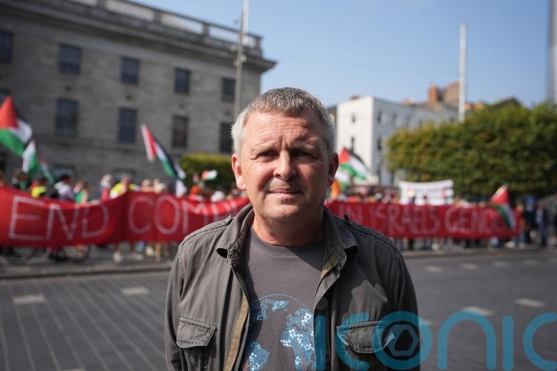 Richard Boyd Barrett discloses throat cancer diagnosis