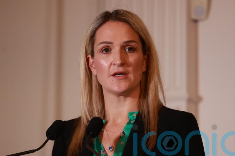 Teachers to get permanent contract after one year